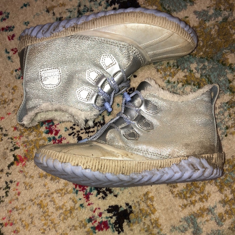 Frozen edition sorel booties - Picture 2 of 4